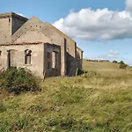 Cliffe *